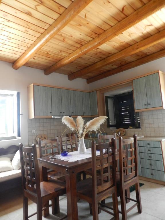 Villa Andreas Katsaros *
